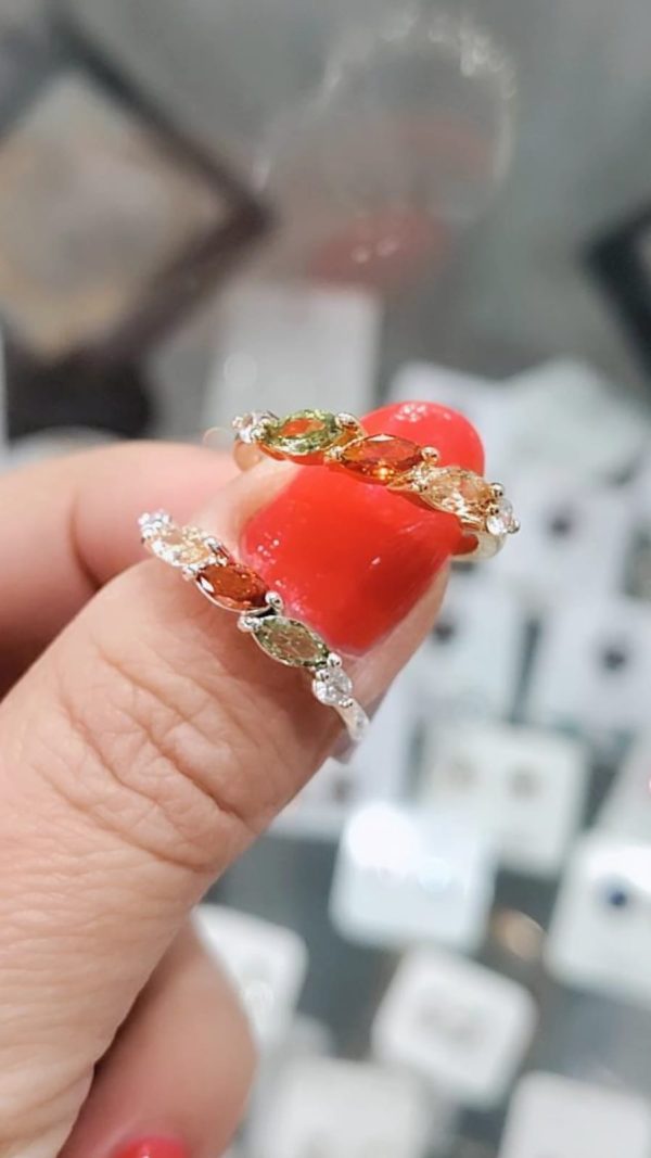 Anillo Greta