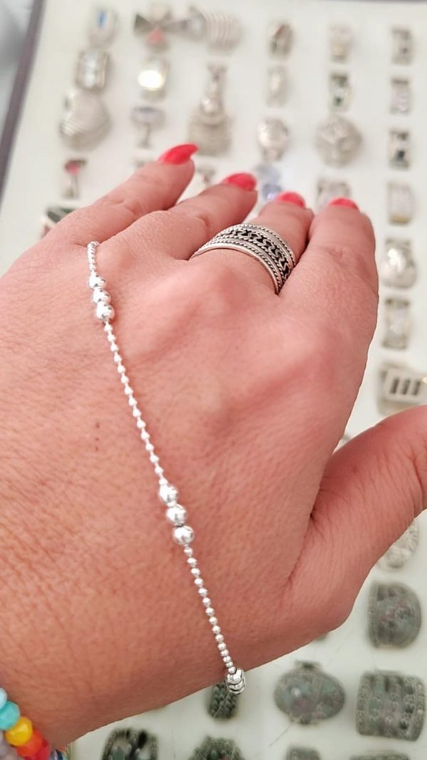 Pulsera bolitas