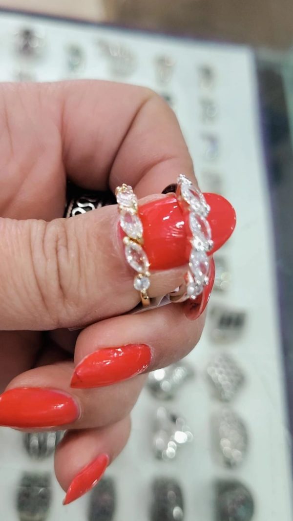 Anillo Greta