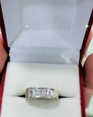 Anillo baguettes