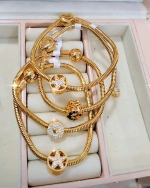 Pulsera pandora con dije