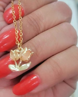 Collar Rosas