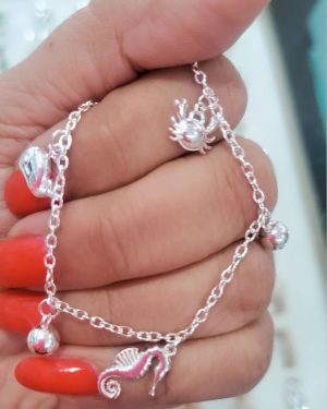 Pulsera con dijes marinos 2