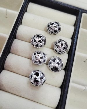 Charms bolita calada