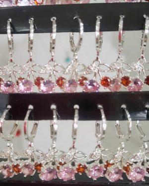 Aros guindas rojas y rosas