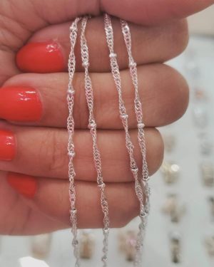 Cadena singapur con bolitas