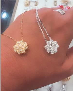 Collar trebol