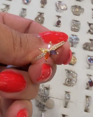 Anillo mariposa multicolor