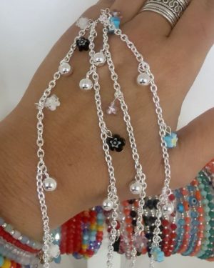 Pulsera flor y bolitas a eleccion