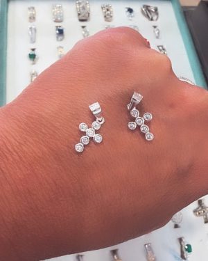 Cruz dots