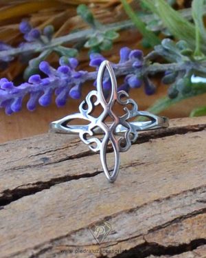 Anillo Nudo de Brujas