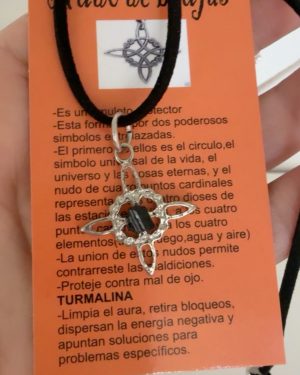Collar nudo de brujas con cordon gamuzado