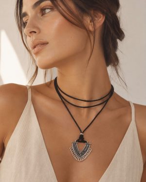 Collar Candy