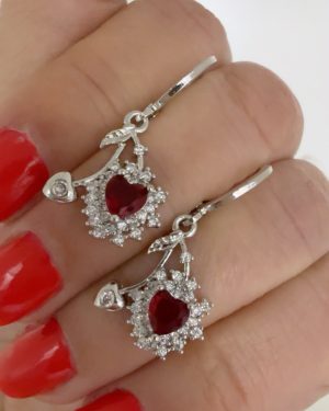 Aros con corazon rojo