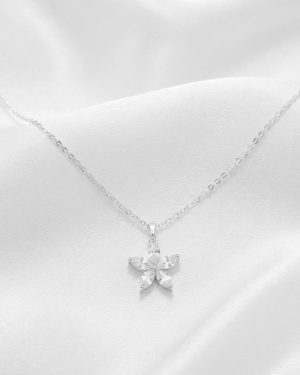 Collar flor brillante